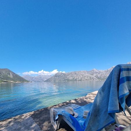 Apartment Jovan2,On The Beach With Free Wi-Fi Kotor Exterior foto