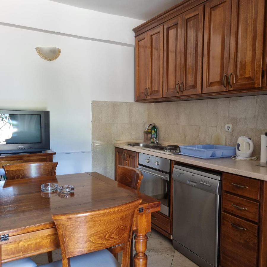 Apartment Jovan2,On The Beach With Free Wi-Fi Kotor Exterior foto