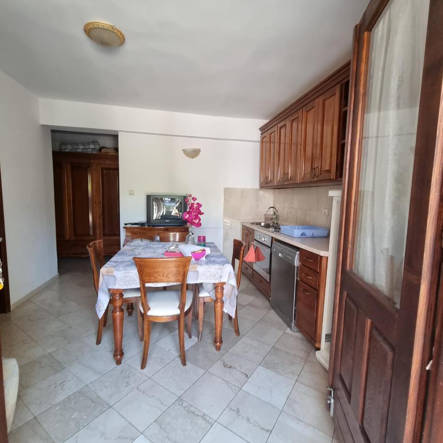 Apartment Jovan2,On The Beach With Free Wi-Fi Kotor Exterior foto