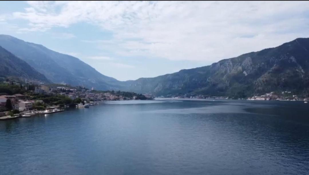 Apartment Jovan2,On The Beach With Free Wi-Fi Kotor Exterior foto