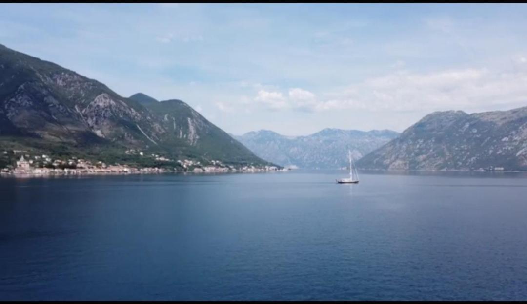 Apartment Jovan2,On The Beach With Free Wi-Fi Kotor Exterior foto